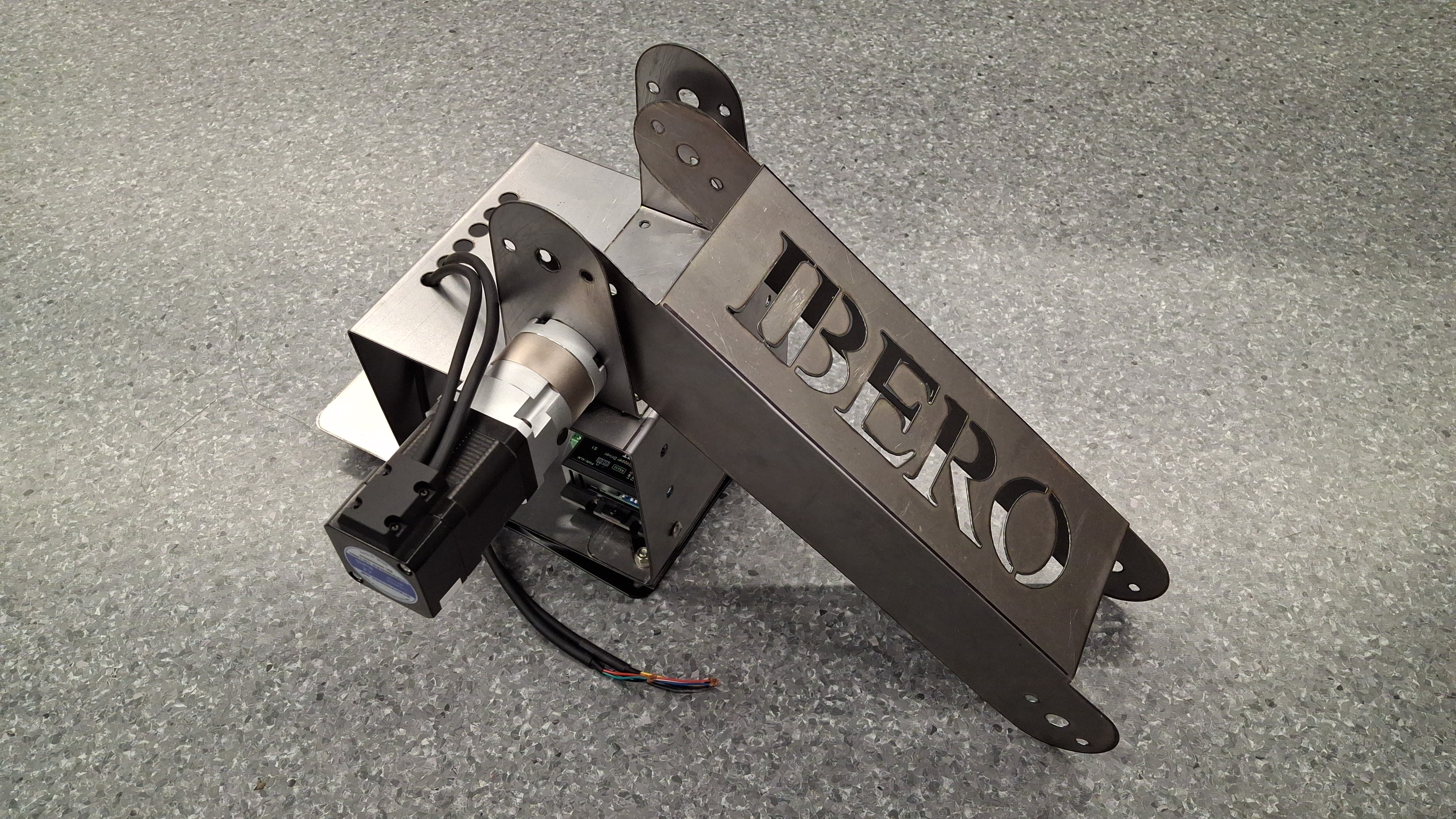 Primeras piezas ensambladas